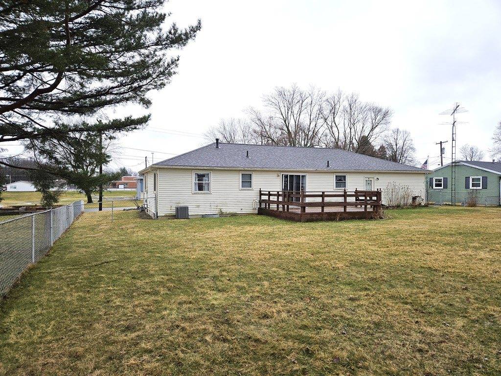 2353 Galaxie Dr, Mansfield, OH 44903