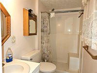 2353 Galaxie Dr, Mansfield, OH 44903