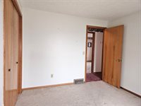2353 Galaxie Dr, Mansfield, OH 44903