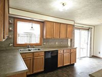 2353 Galaxie Dr, Mansfield, OH 44903