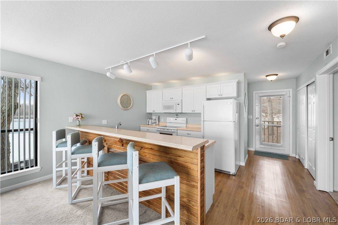 875 Parkside Place, #C206, Osage Beach, MO 65065