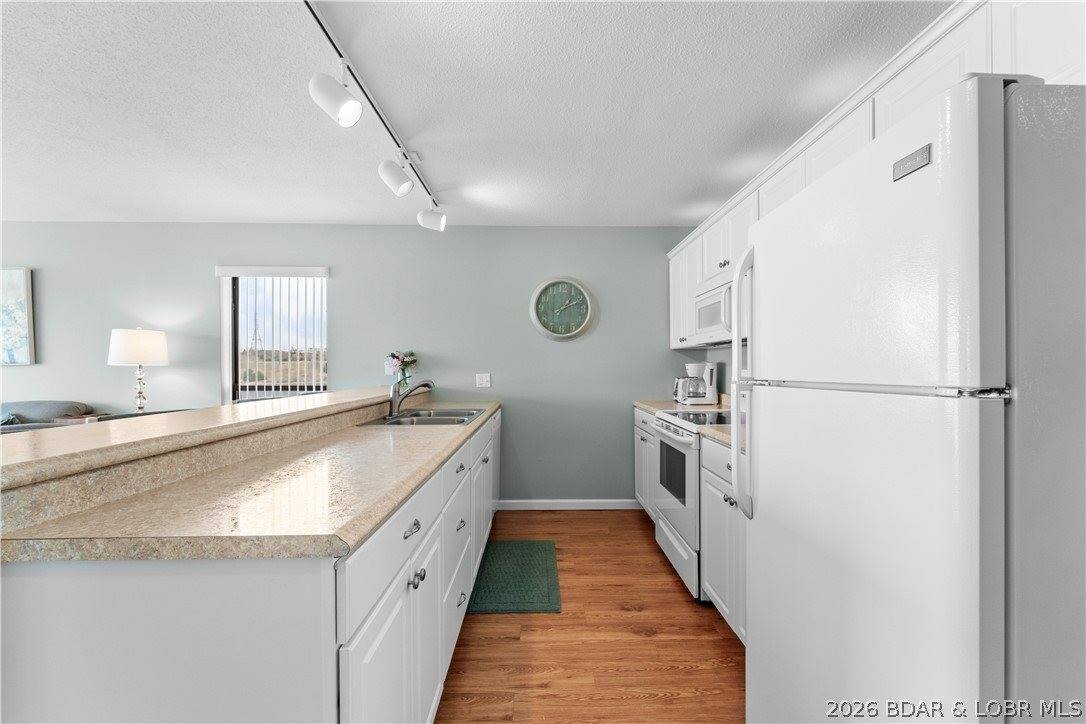 875 Parkside Place, #C206, Osage Beach, MO 65065