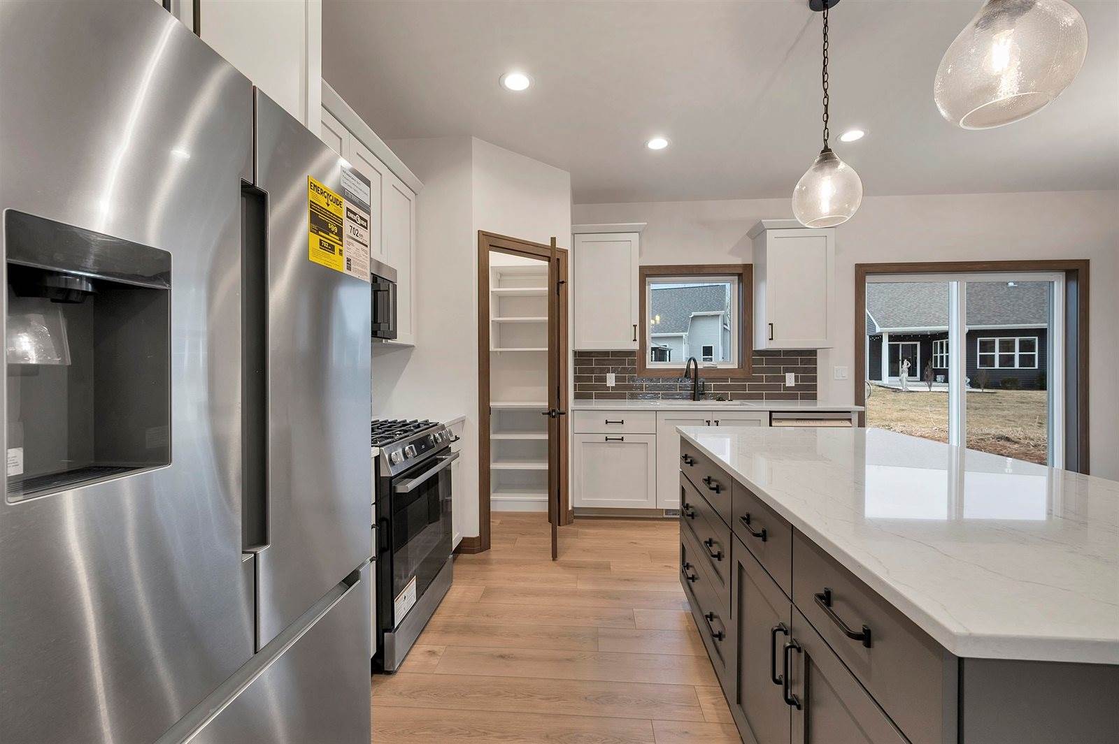 2407 Whispering Wind Lane, Green Bay, WI 54303