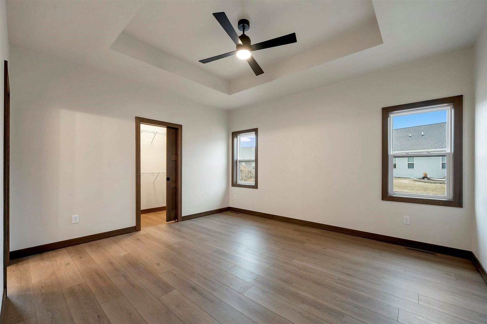 2407 Whispering Wind Lane, Green Bay, WI 54303