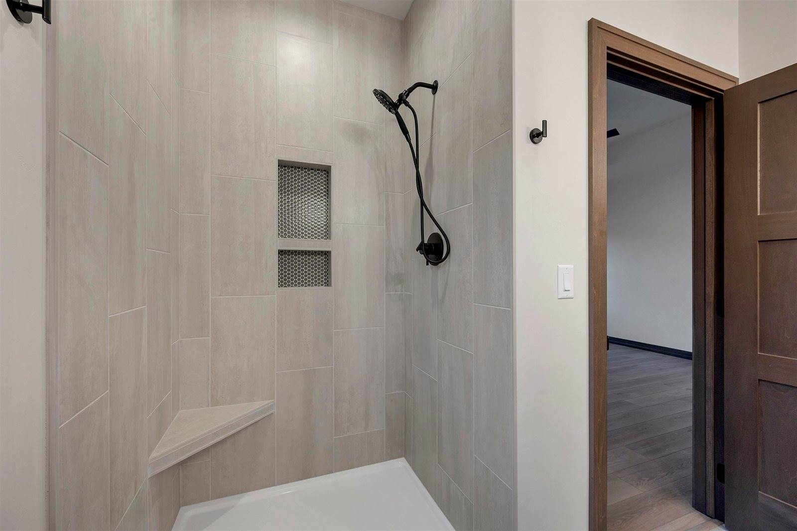 2407 Whispering Wind Lane, Green Bay, WI 54303