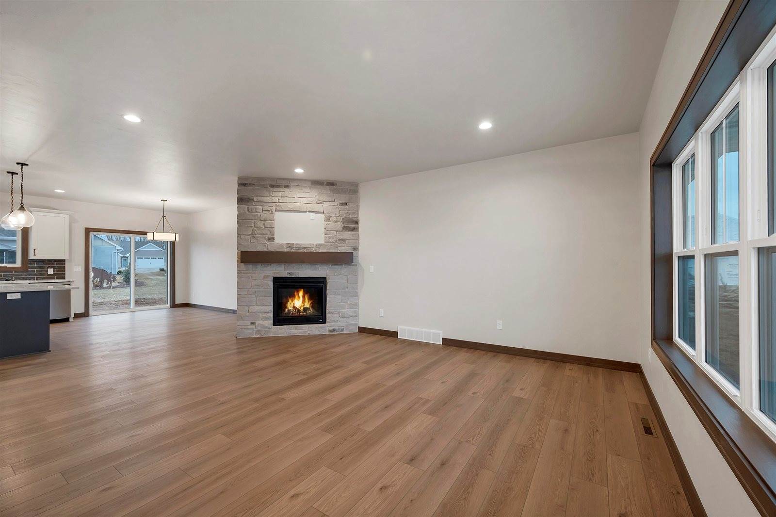 2407 Whispering Wind Lane, Green Bay, WI 54303