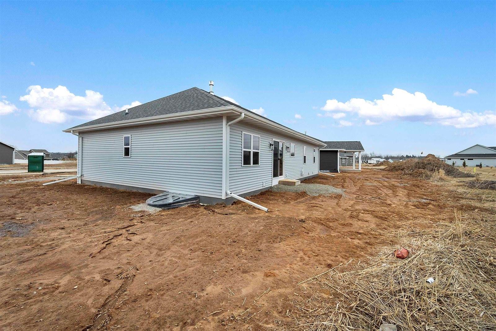 2407 Whispering Wind Lane, Green Bay, WI 54303