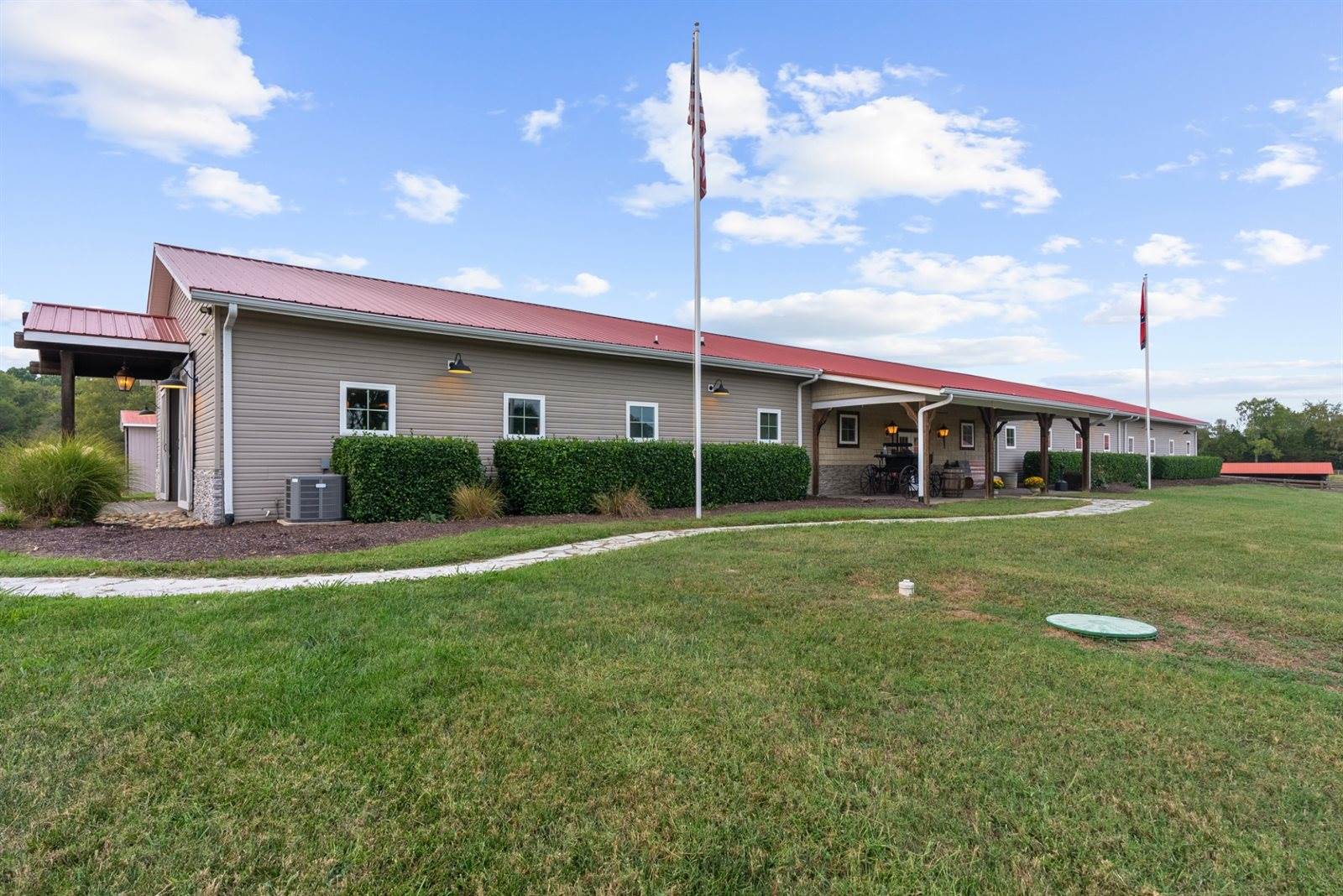 1190 W Ellington Pkwy, Lewisburg, TN 37091