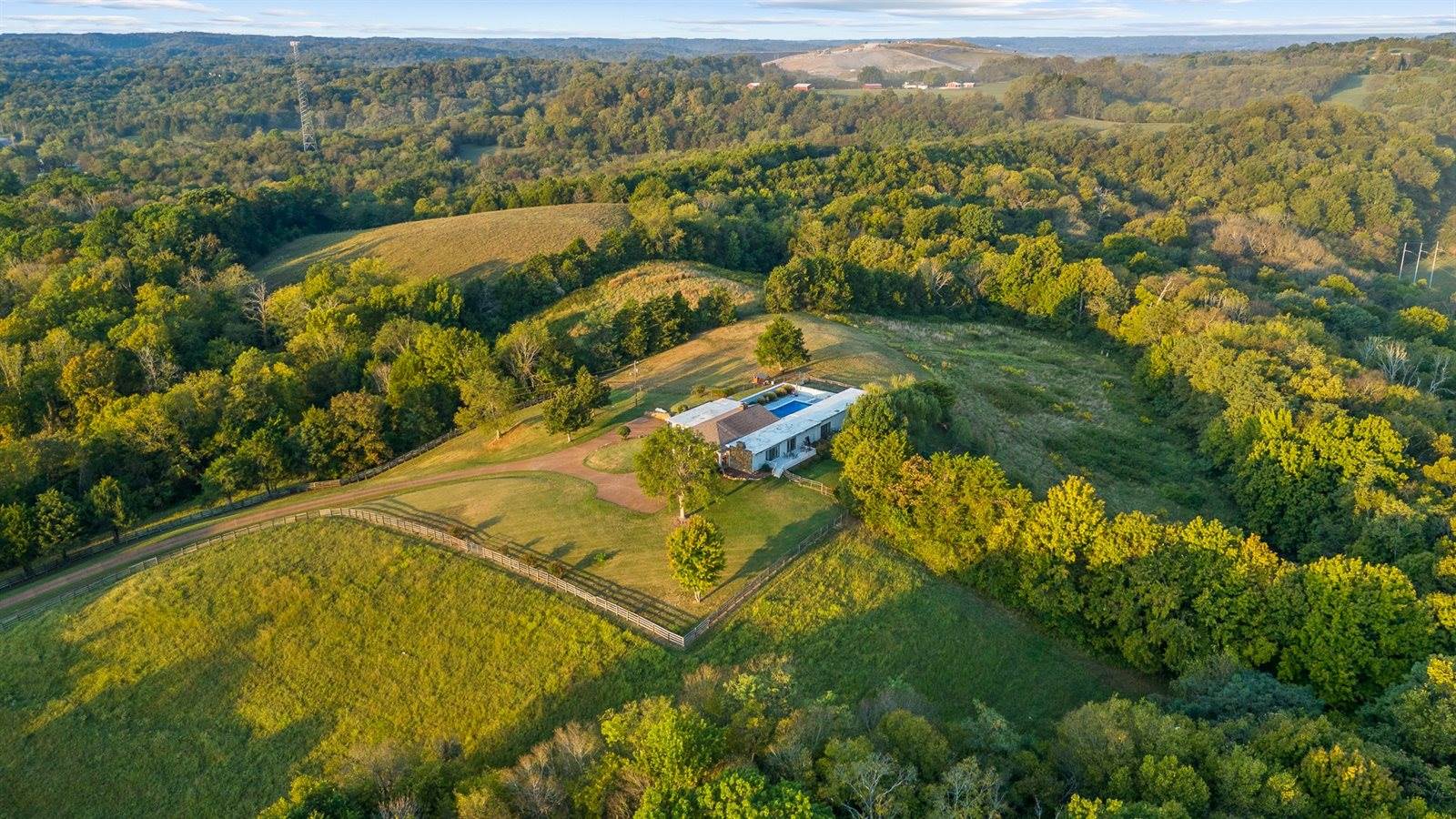 1190 W Ellington Pkwy, Lewisburg, TN 37091