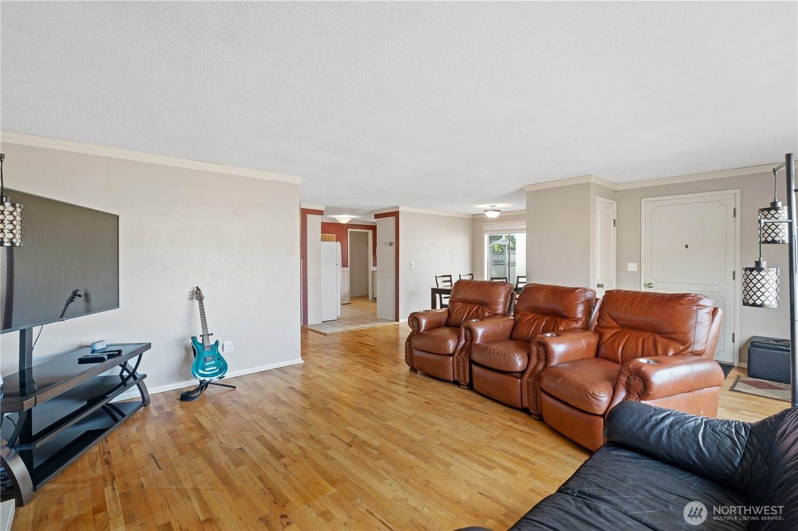 1717 E Street, Lynden, WA 98264