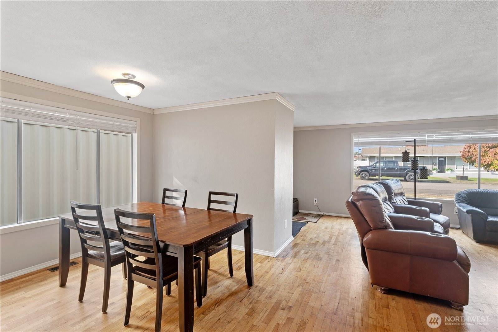 1717 E Street, Lynden, WA 98264