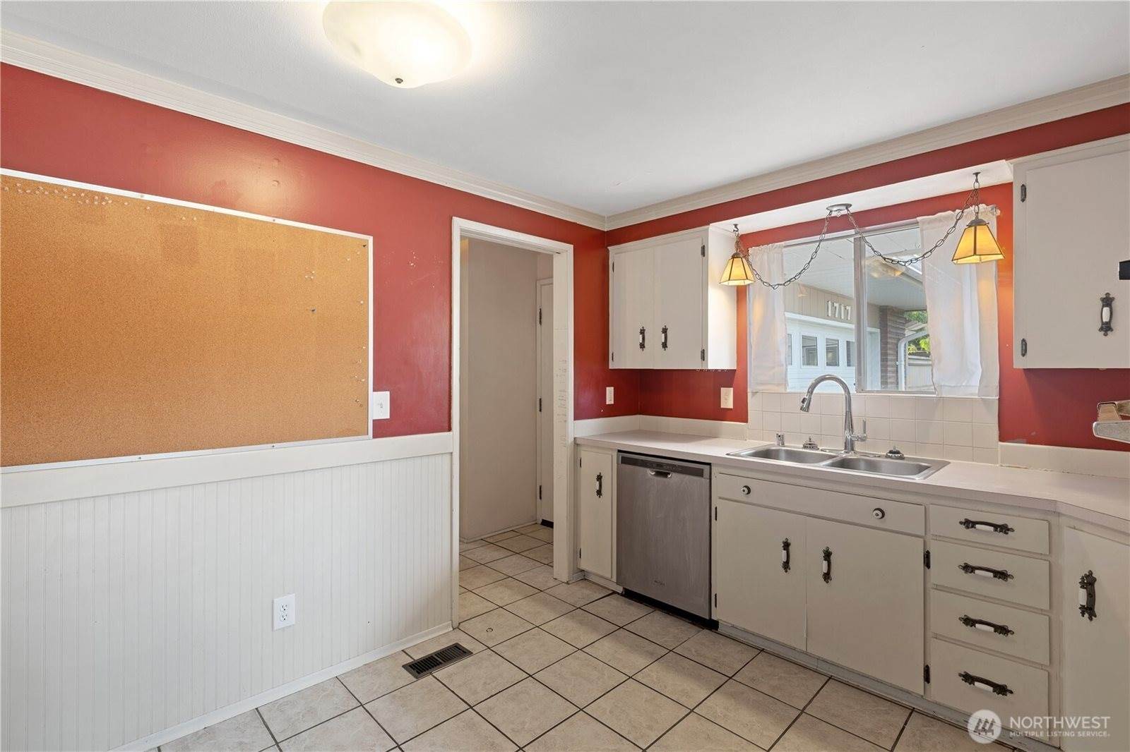 1717 E Street, Lynden, WA 98264