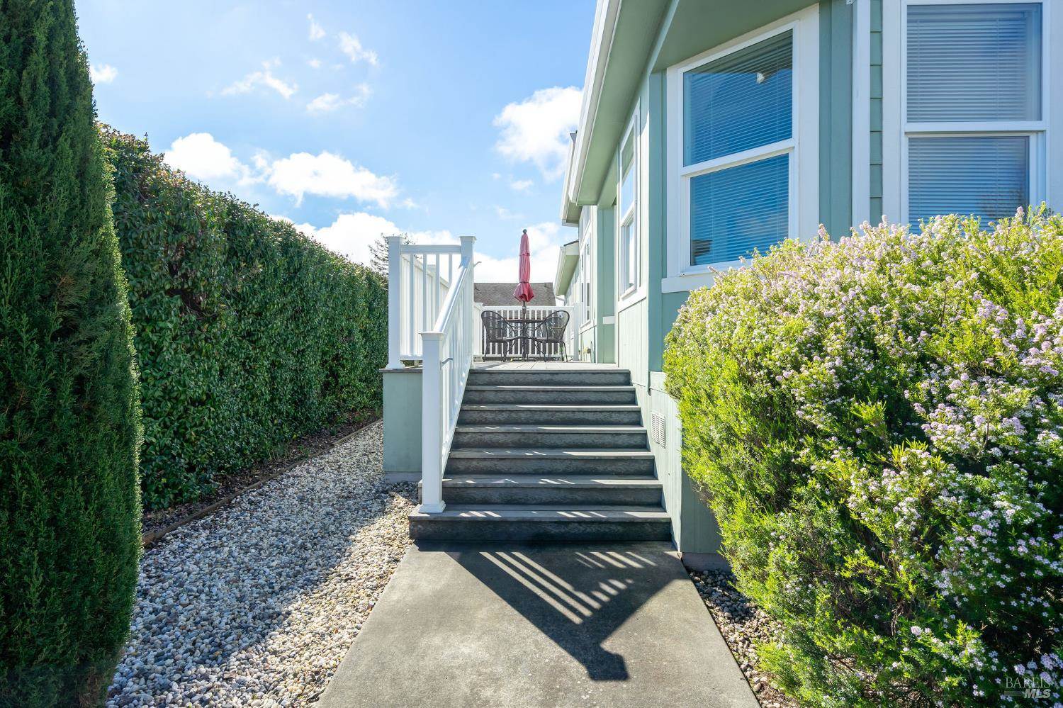 32 Yorkshire Drive, Santa Rosa, CA 95401