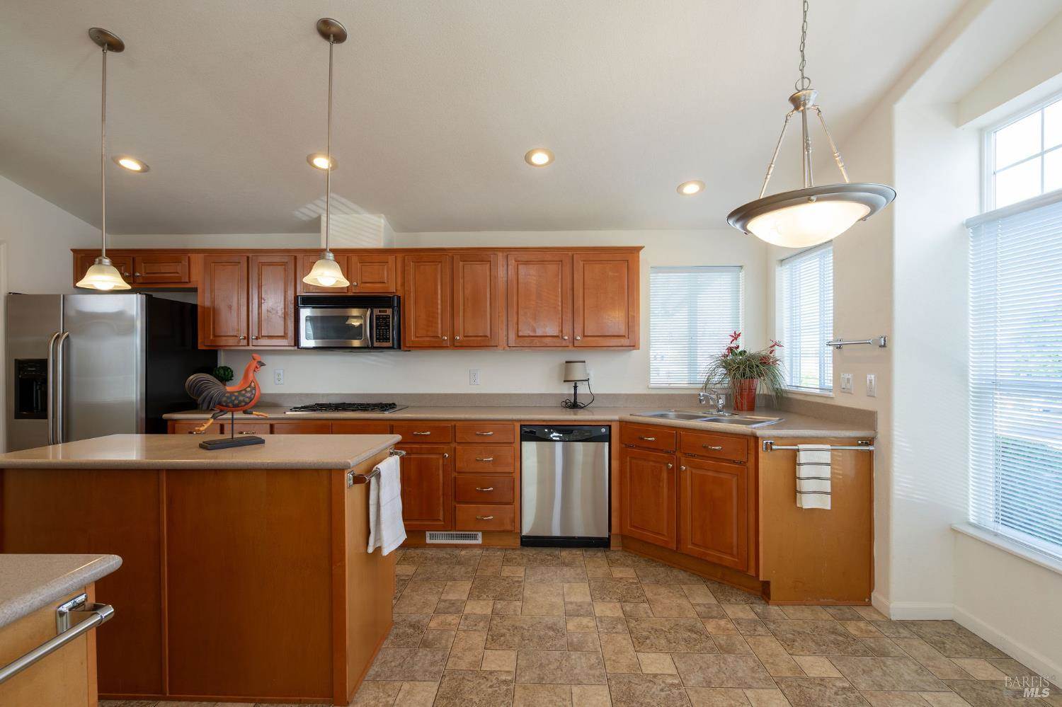32 Yorkshire Drive, Santa Rosa, CA 95401