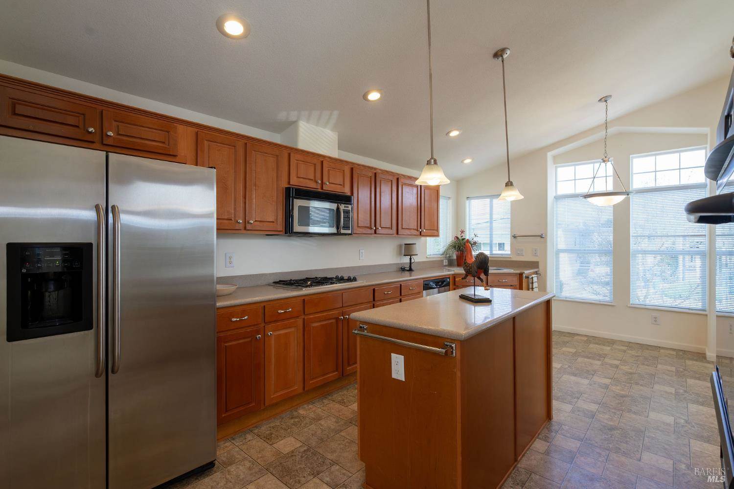 32 Yorkshire Drive, Santa Rosa, CA 95401