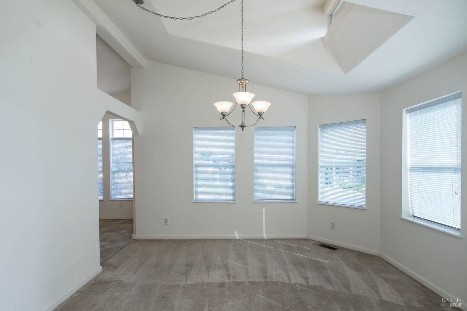 32 Yorkshire Drive, Santa Rosa, CA 95401