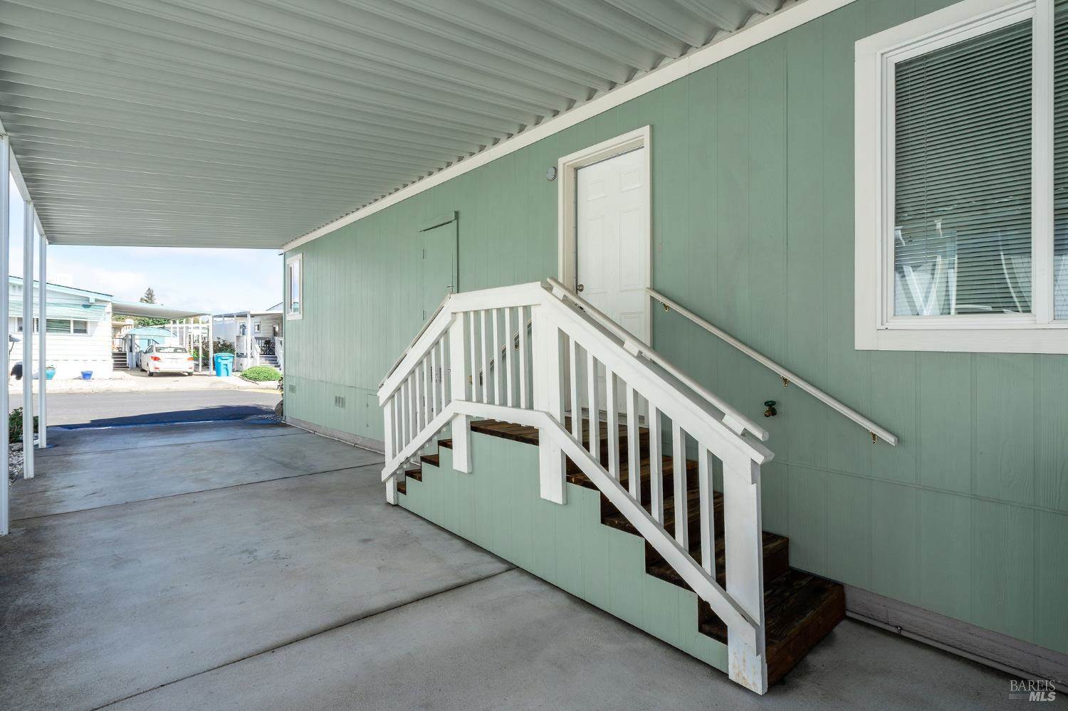 32 Yorkshire Drive, Santa Rosa, CA 95401
