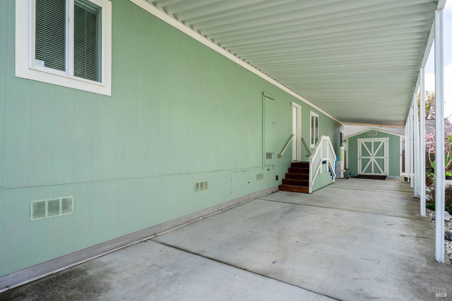 32 Yorkshire Drive, Santa Rosa, CA 95401