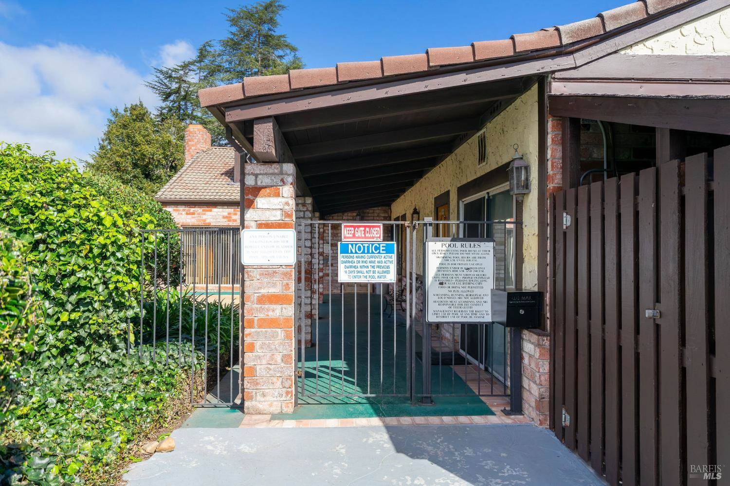32 Yorkshire Drive, Santa Rosa, CA 95401