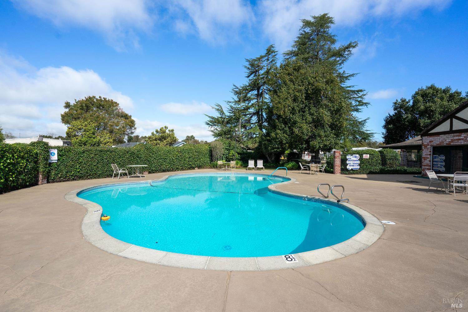 32 Yorkshire Drive, Santa Rosa, CA 95401
