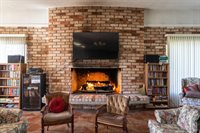 32 Yorkshire Drive, Santa Rosa, CA 95401