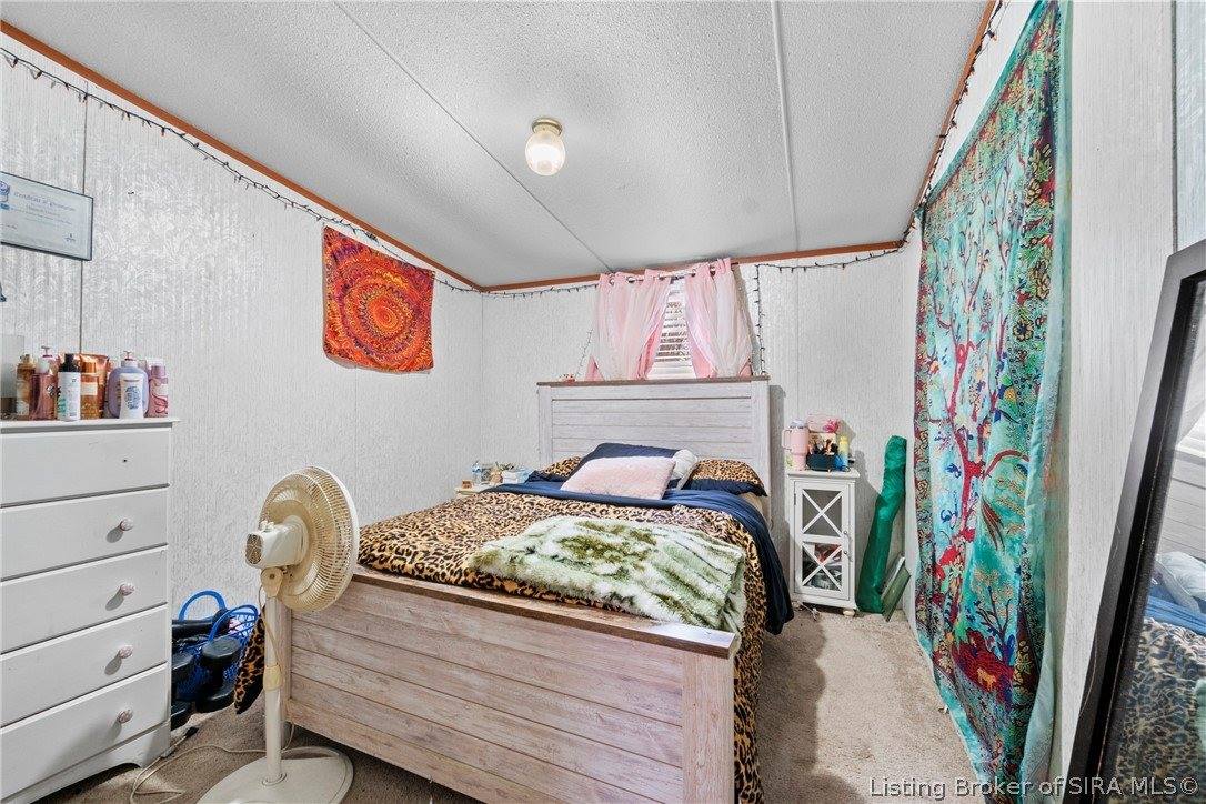 7553 East Tank Pond Road, Nabb, IN 47147