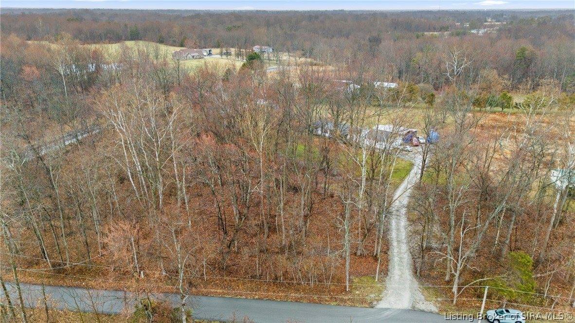 7553 East Tank Pond Road, Nabb, IN 47147