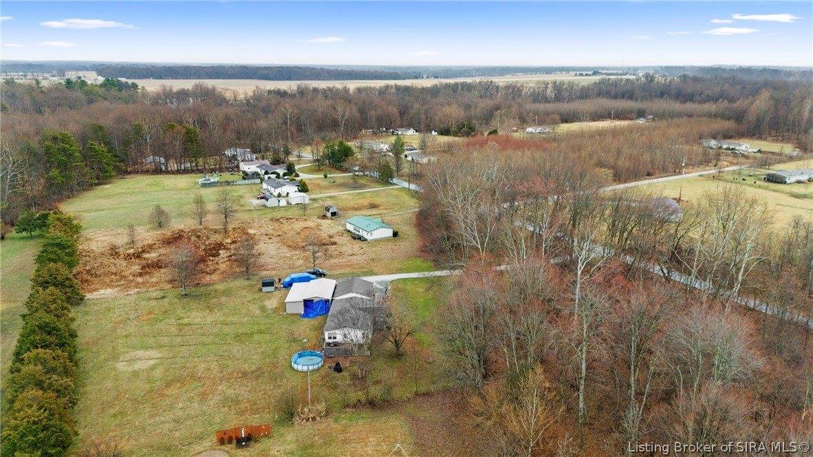 7553 East Tank Pond Road, Nabb, IN 47147