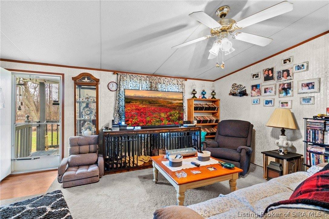 7553 East Tank Pond Road, Nabb, IN 47147