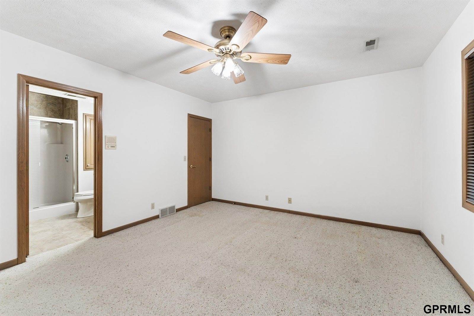 1705 North 129 Street, Omaha, NE 68154