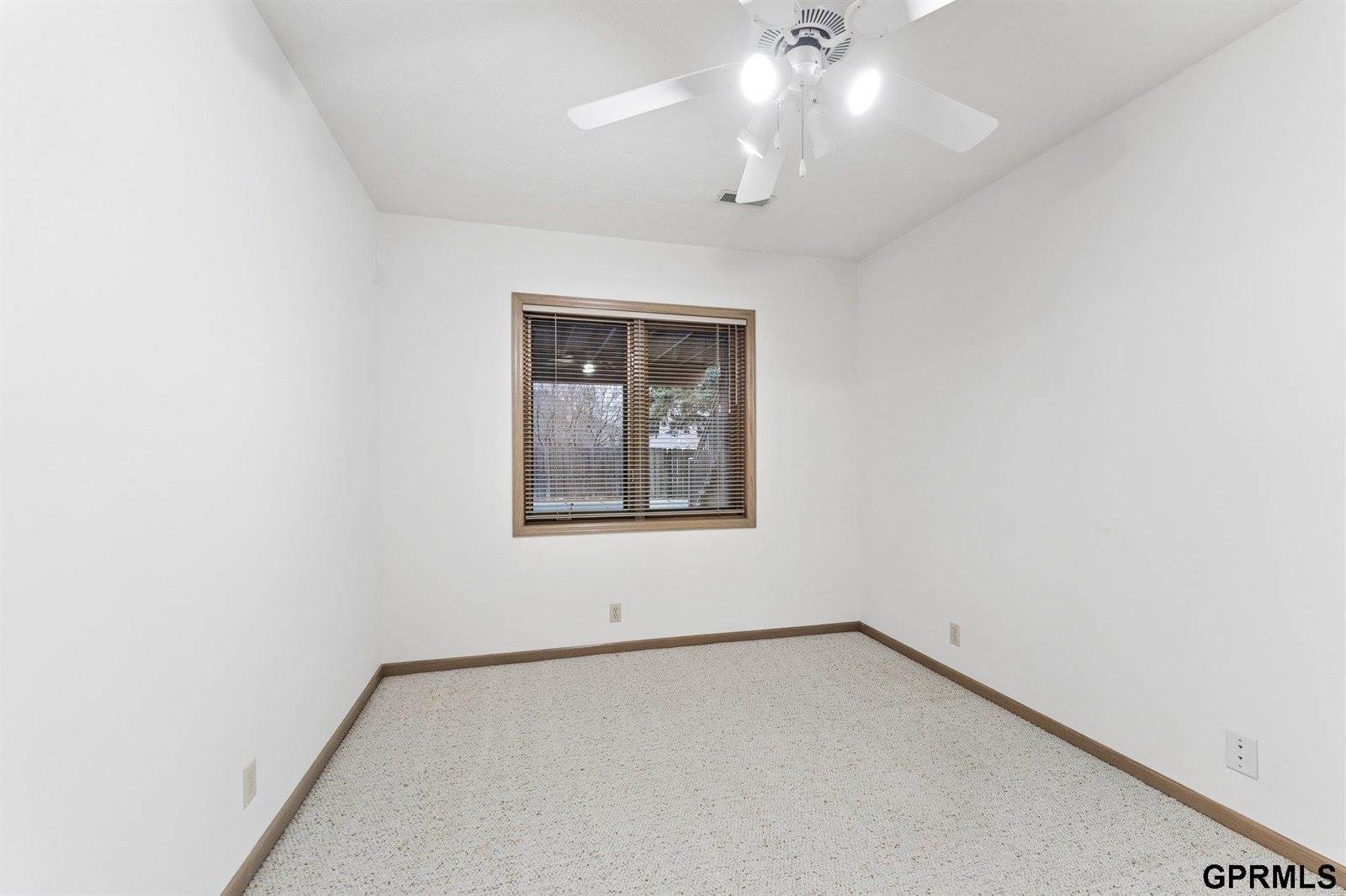 1705 North 129 Street, Omaha, NE 68154