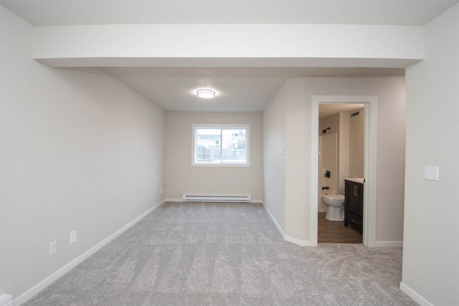 1824 56th Avenue South, Fargo, ND 58104