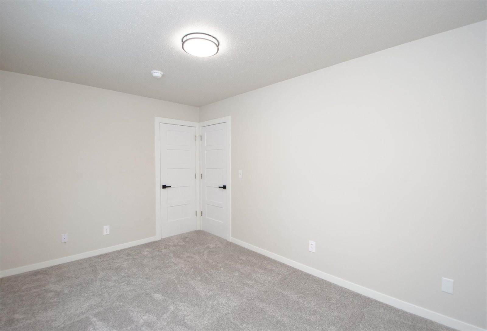 1824 56th Avenue South, Fargo, ND 58104