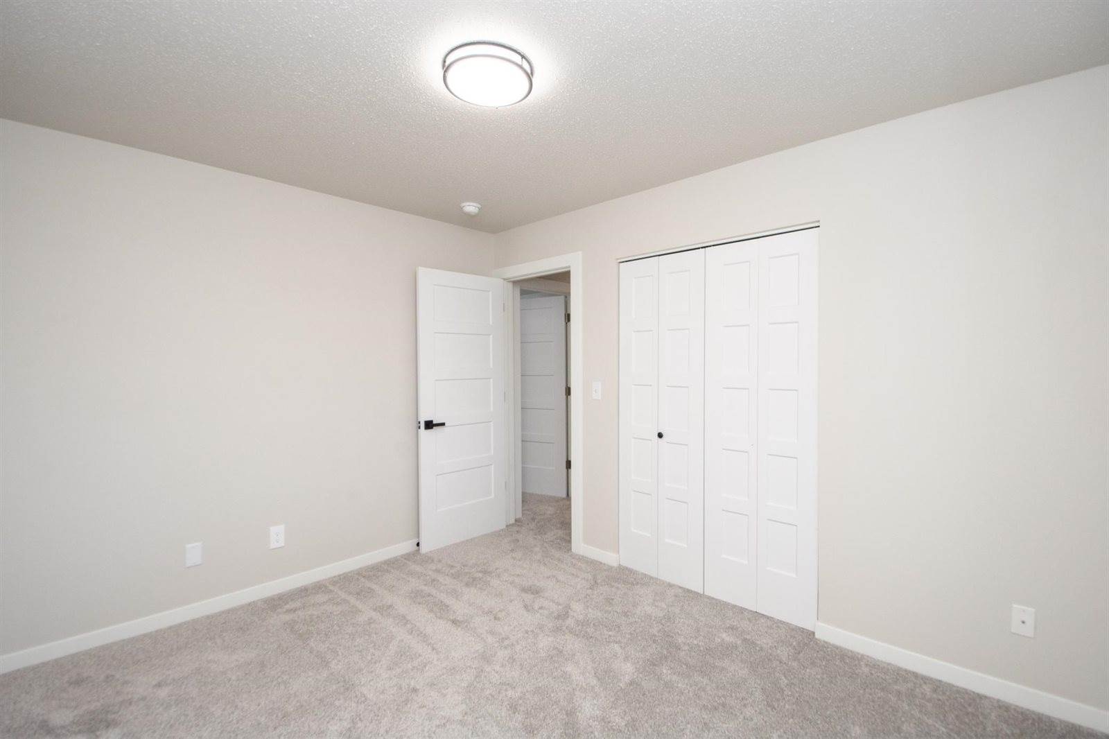 1824 56th Avenue South, Fargo, ND 58104