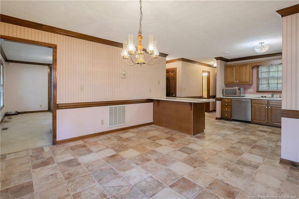 5605 Mum Creek Lane, Fayetteville, NC 28304