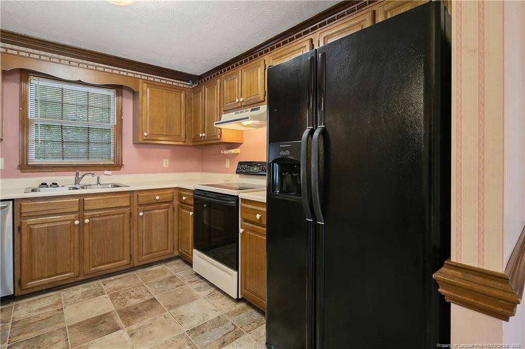 5605 Mum Creek Lane, Fayetteville, NC 28304
