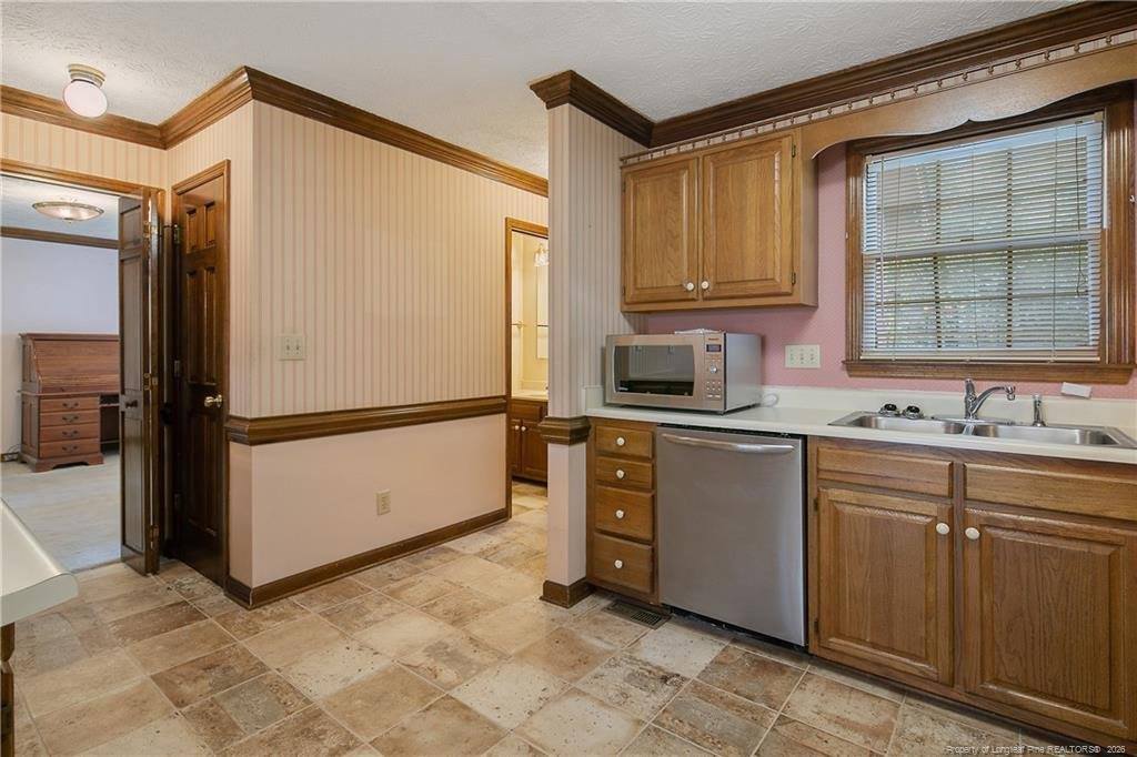 5605 Mum Creek Lane, Fayetteville, NC 28304