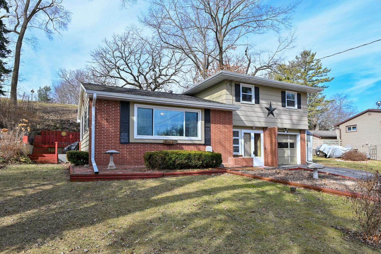 N7375 E Lakeshore DRIVE, Whitewater, WI 53190