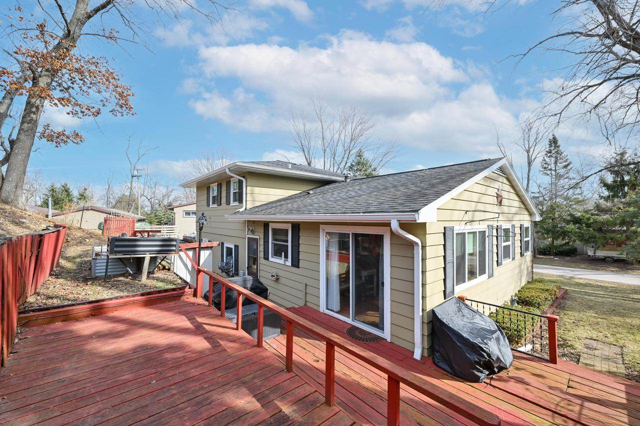 N7375 E Lakeshore DRIVE, Whitewater, WI 53190