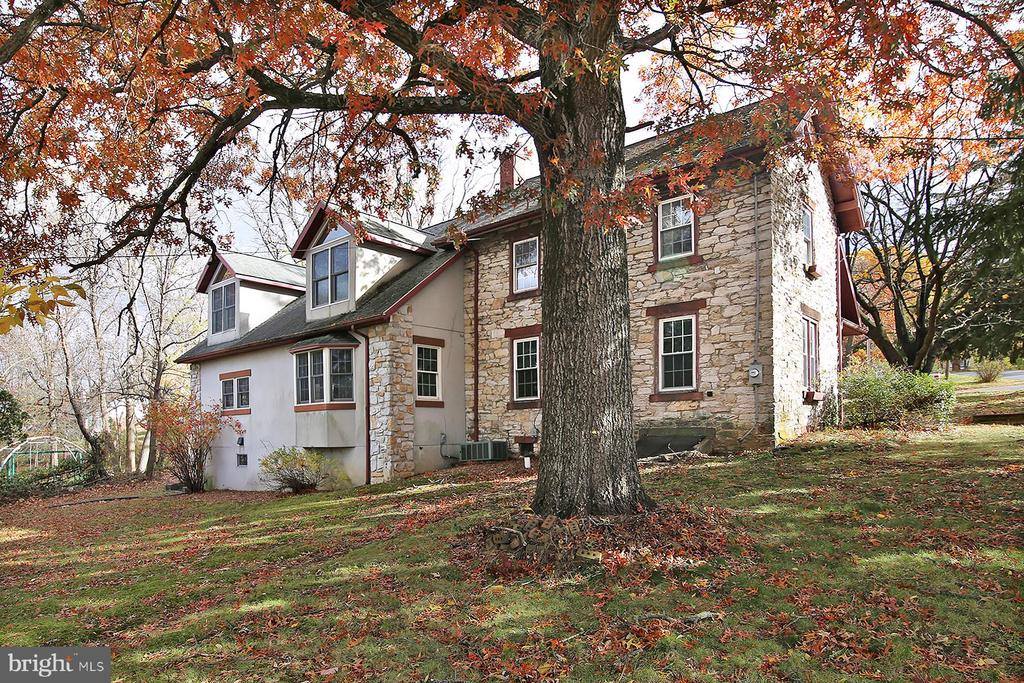 150 Anthracite Road, Lebanon, PA 17042