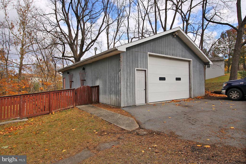 150 Anthracite Road, Lebanon, PA 17042