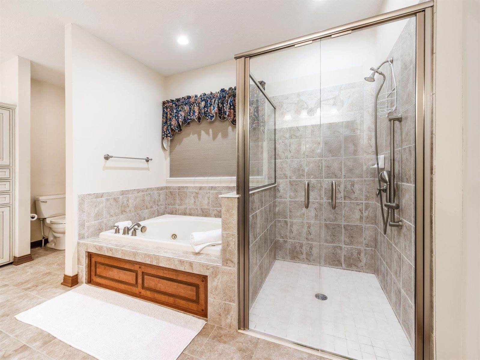 7513 Upper Cambridge Way, Westerville, OH 43082