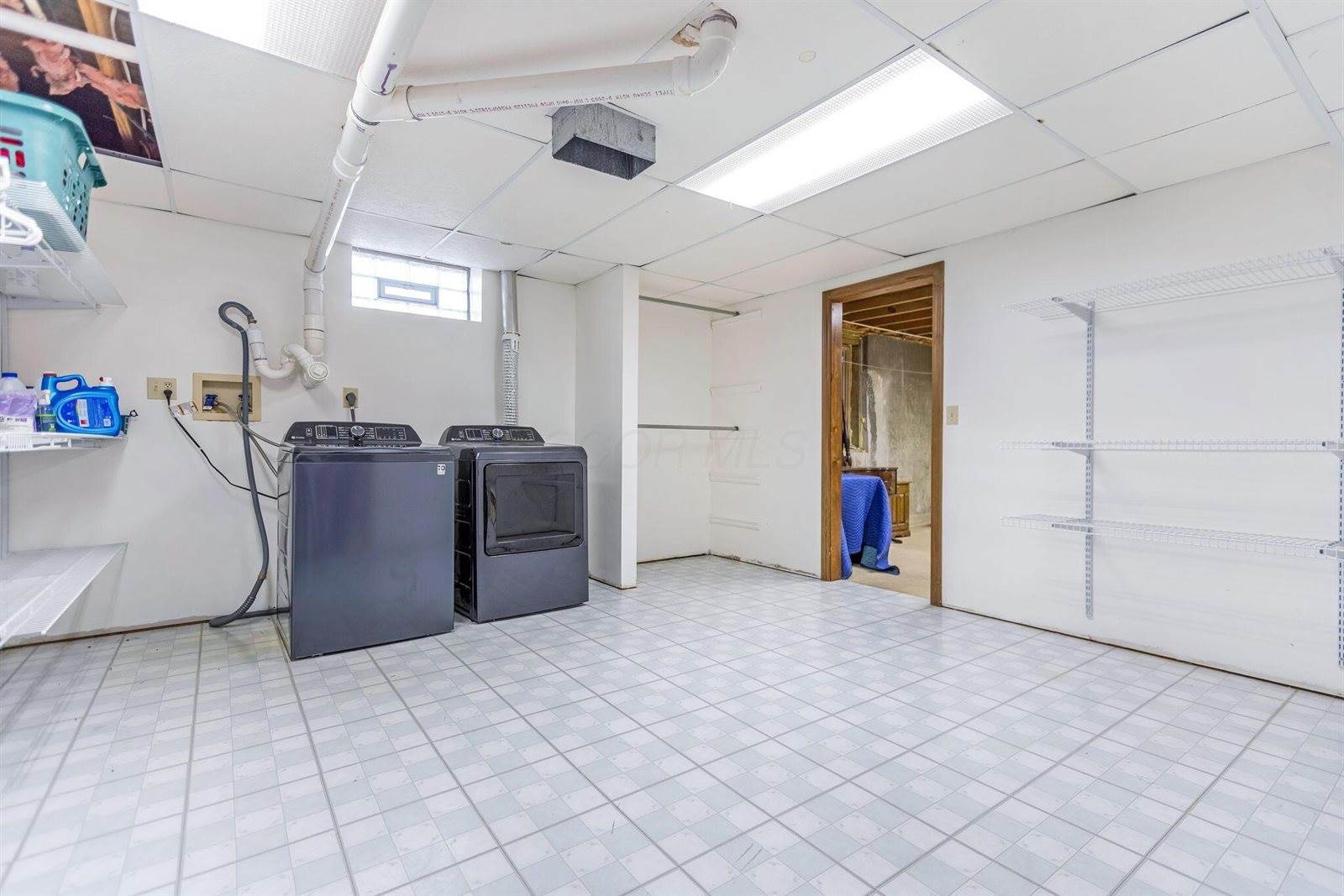 4479 State Route 762, Lockbourne, OH 43137