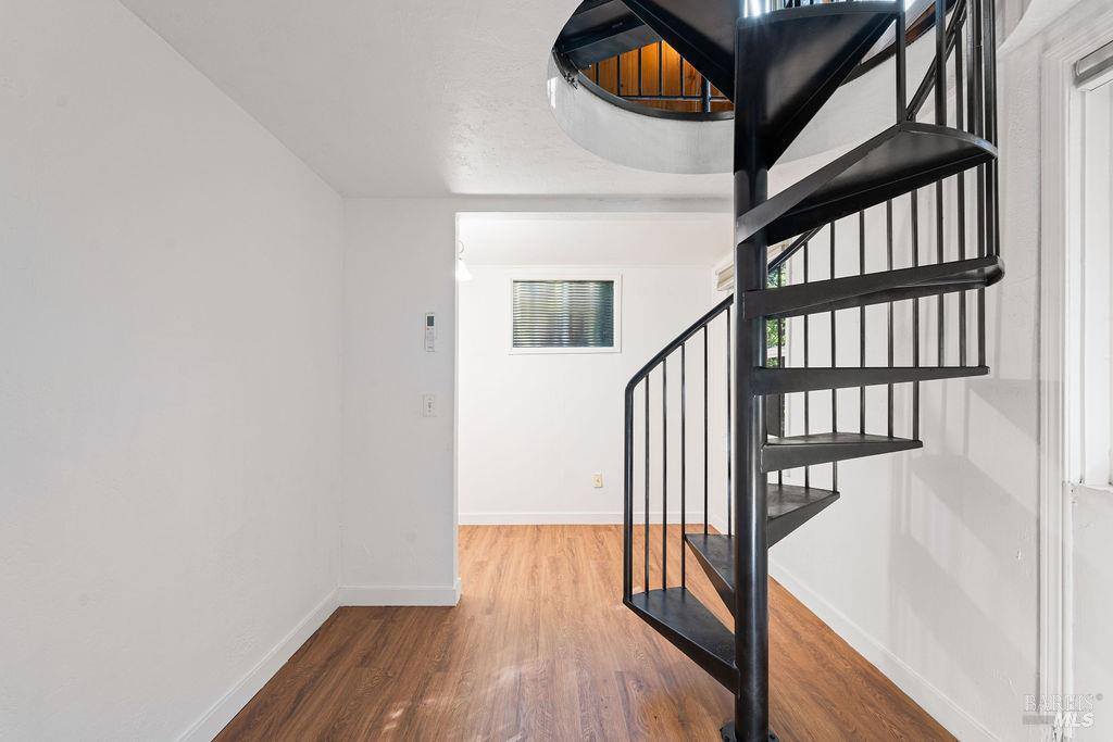 10987 Terrace Drive, Forestville, CA 95436