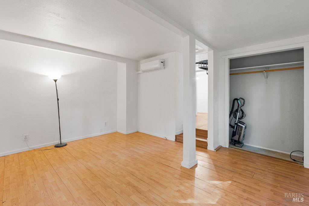 10987 Terrace Drive, Forestville, CA 95436