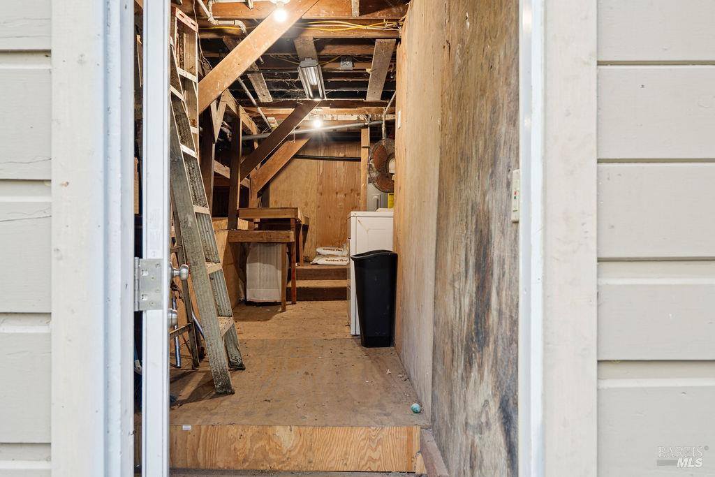 10987 Terrace Drive, Forestville, CA 95436