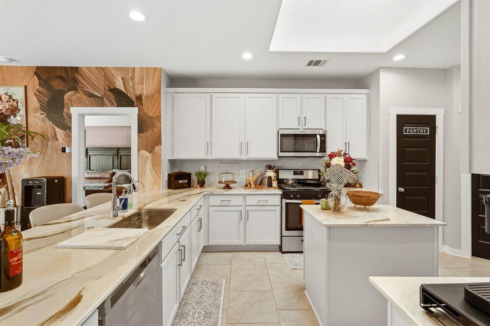 1511 Maple Ridge Drive, Missouri City, TX 77459