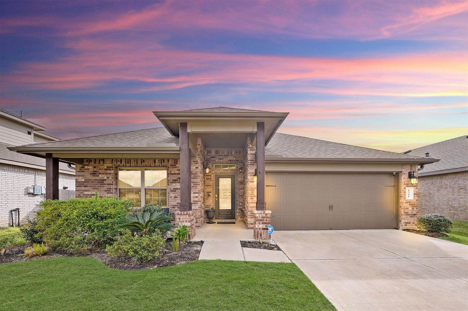 1511 Maple Ridge Drive, Missouri City, TX 77459