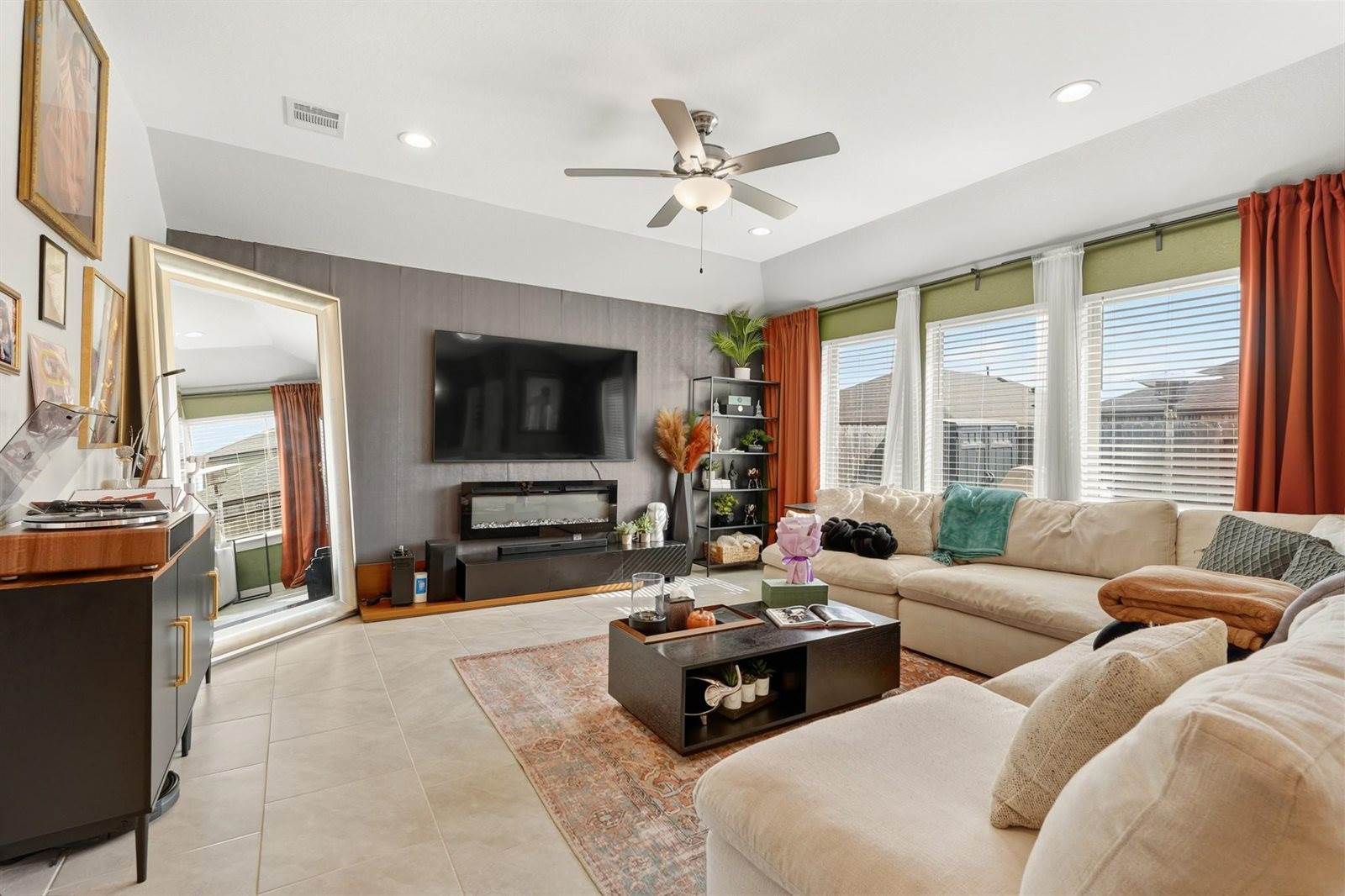 1511 Maple Ridge Drive, Missouri City, TX 77459