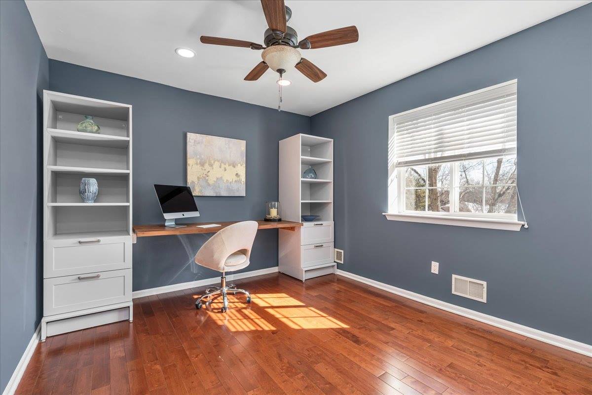 40 Primrose Ln #40, Gillette, NJ 07933